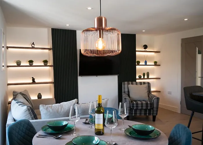 Kingsbridge Penthouse